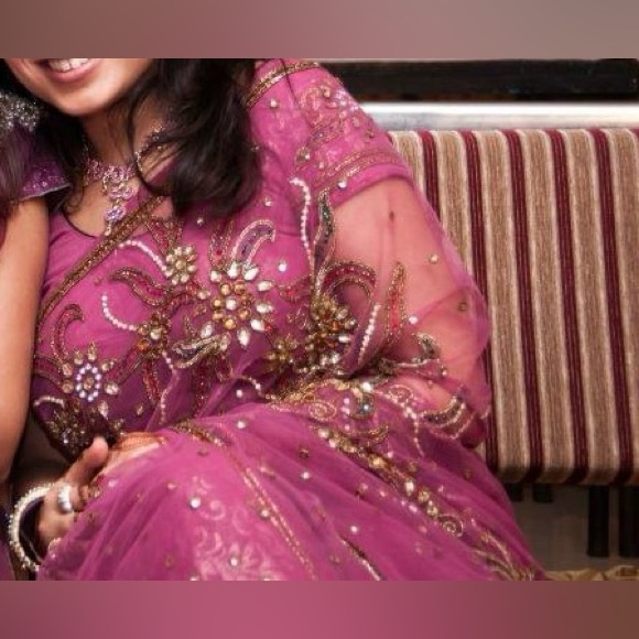 Saree With Blouse